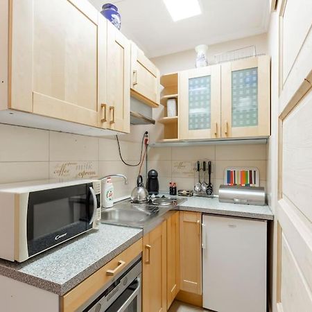 Lovely 1 Bedroom Flat - Gazdagret Budapest Exterior foto
